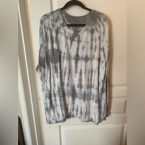 Long sleeve tie dye shirt